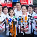 'ยศชนัน' ลุยหาเสียง แฟนคลับสวมกอด-หอมแก้ม เจ้าตัวยิ้มเขิน เปรย มีนโยบายเด็ด ต้นปีพร้อมเปิด 