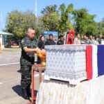 เสธทบ. รับศพทหารกล้า พลทหารทิวตะวัน พลเยี่ยม วีรชนสมรภูมิบ้านหนองจาน