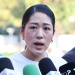 พิจารณ์-ช่อ พา เท่าพิภพ ส่งเอกสาร ผู้สมัคร สส. บางพลัด-บางกอกน้อย เผย ใช้เวลาตัดสินใจ 8 วิ
