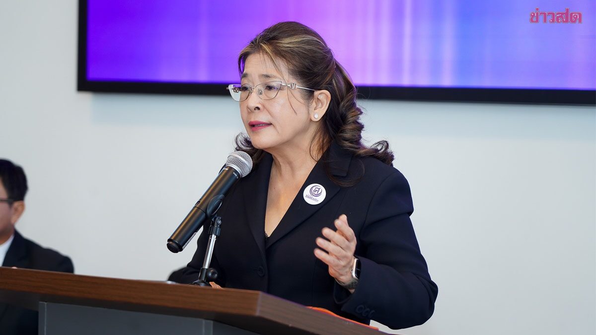 ภาพประกอบข่าว: สุดารัตน์ ลั่น ลุยให้จบ! ให้กองทัพกัมพูชาหมดกำลังรุกรานไทยอย่างถาวร