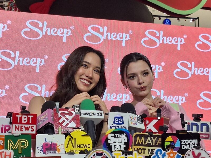 ‘ฟรีน-เบคกี้’ ขึ้นแท่น CEO ตั้งบริษัทดูแลตัวเอง