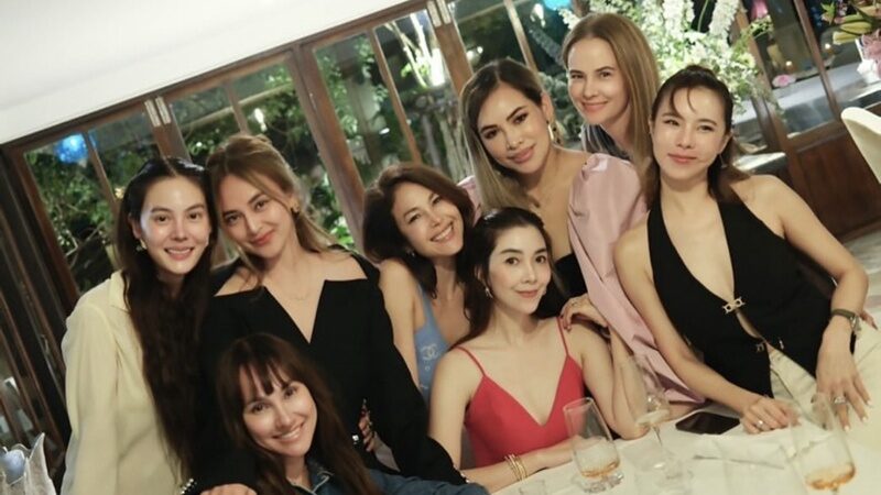 นานา