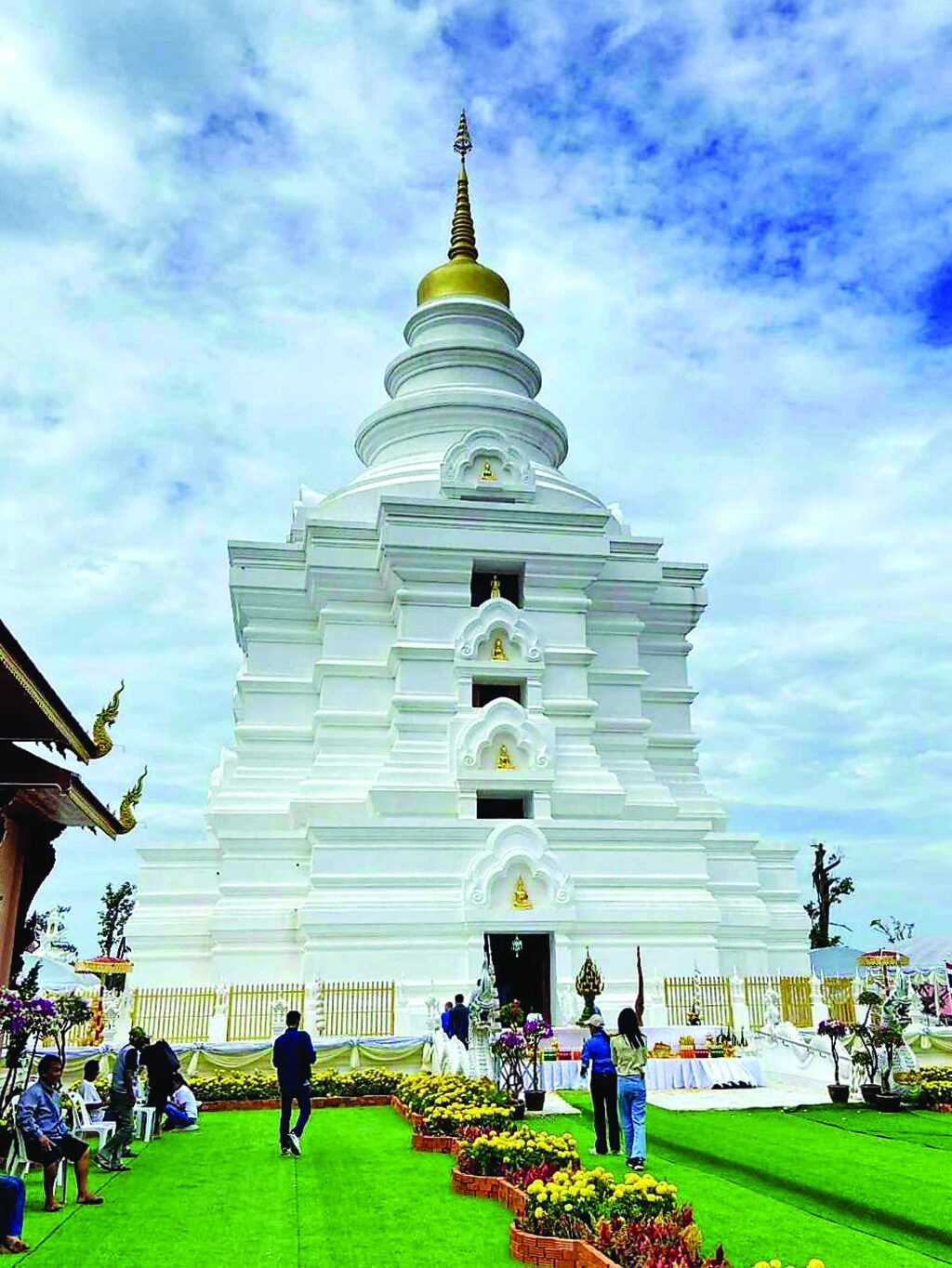 รายงานพิเศษ - เหรียญดวงเศรษฐี‘หลวงปู่ทวด’ ซื้ออุปกรณ์การแพทย์-มอบทุน