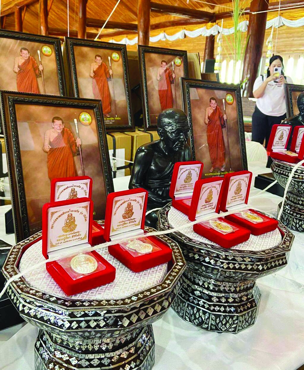 รายงานพิเศษ - เหรียญดวงเศรษฐี‘หลวงปู่ทวด’ ซื้ออุปกรณ์การแพทย์-มอบทุน