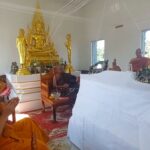 ชาวบ้านเชื่อศักดิ์สิทธิ์ พิธีพุทธาภิเษก-ฉลองอุโบสถใหม่ แห่ลุ้นเลขธูปมงคล หวังโชคดี ส่งท้ายปีเก่า