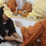 ชาวบ้าน ร่วมเจิมหน้ามือ วัดดังชลบุรี มา116ครั้ง มีโชคตลอด ล้วงไหได้เลขเด็ด