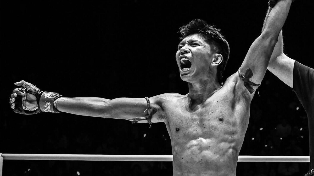 ข่าวเศร้าสูญเสีย เพชรน้ำตาล วีวินยิมส์ นักชกดาวรุ่ง เพิ่งชนะในรายการ ONE เผยสาเหตุเสียชีวิต