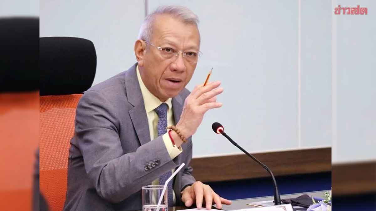 ภาพประกอบข่าว: พิพัฒน์ สั่ง กรมการขนส่งทางบก อำนวยความสะดวกรถป้ายทะเบียนชำรุดหรือสูญหาย จากเหตุน้ำท่วมใต้