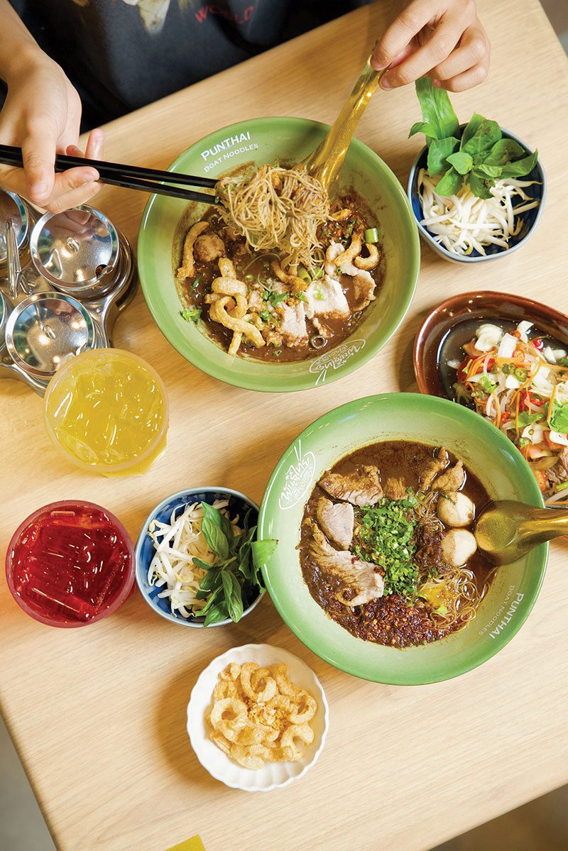 สวรรค์ในครัว - ก๋วยเตี๋ยวเรือพันธุ์ไทย รสเข้มจัดจ้านหอมน้ำซุป