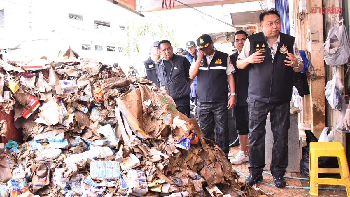 สุชาติ ลงพื้นที่หาดใหญ่ ให้กำลังใจลูกน้อง ด้านรพ.ขอบคุณส่ง ฮ.ช่วยเหลือ ภาพประกอบข่าว: สุชาติ ลงพื้นที่หาดใหญ่ ให้กำลังใจลูกน้อง ด้านรพ.ขอบคุณส่ง ฮ.ช่วยเหลือ