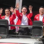 เพื่อไทย 3 แคนดิเดตนายกฯ ขึ้นรถแห่ หาเสียง เขตหลักสี่-ดอนเมือง ชู นโยบายเรียน4ปีมีรายได้
