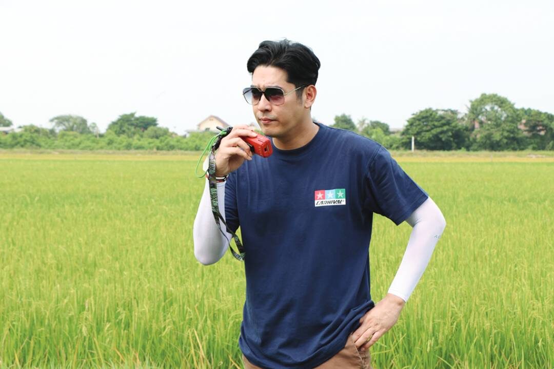 เบื้องหลังมายา