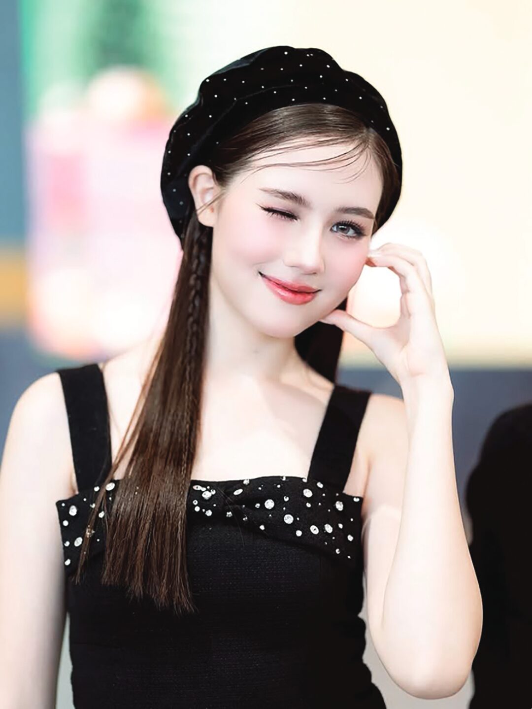 อาทิตย์ใส
