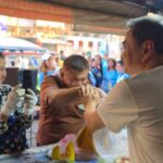 อภิสิทธิ์ บุกเมืองกรุงเก่า​ ลุยตลาดเจ้าพรหม หาเสียงหวังได้ สส. ​พัฒนาพื้นที่ ผลักดันท่องเที่ยว