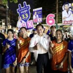 พีระพันธุ์ ลุยตลาดห้วยขวาง-ดินแดง ชูคนละครึ่งปลอดภาษี กระตุ้นเศรษฐกิจ ย้ำ ทำงานจริง-ไร้ซื้อเสียง