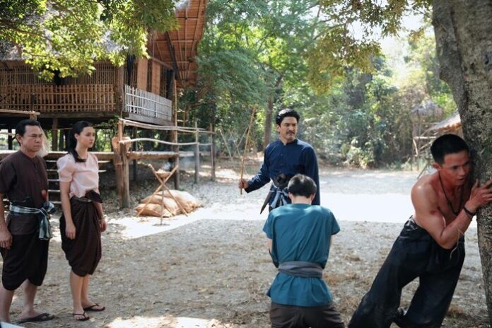 เรื่องย่อ ยิหวาดาตัง ศึกไสยเวทแดนใต้ เสิร์ฟเคมีใหม่ ภณ - อแมนด้า   