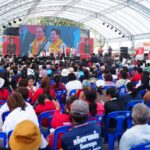 คล้องพวงมาลัยหม่ำ-แหนม ต้อนรับ 'ยศชนัน' อ้อนขอเสียง เพื่อไทย ชัยภูมิ 7 เขต ให้ถล่มทลาย