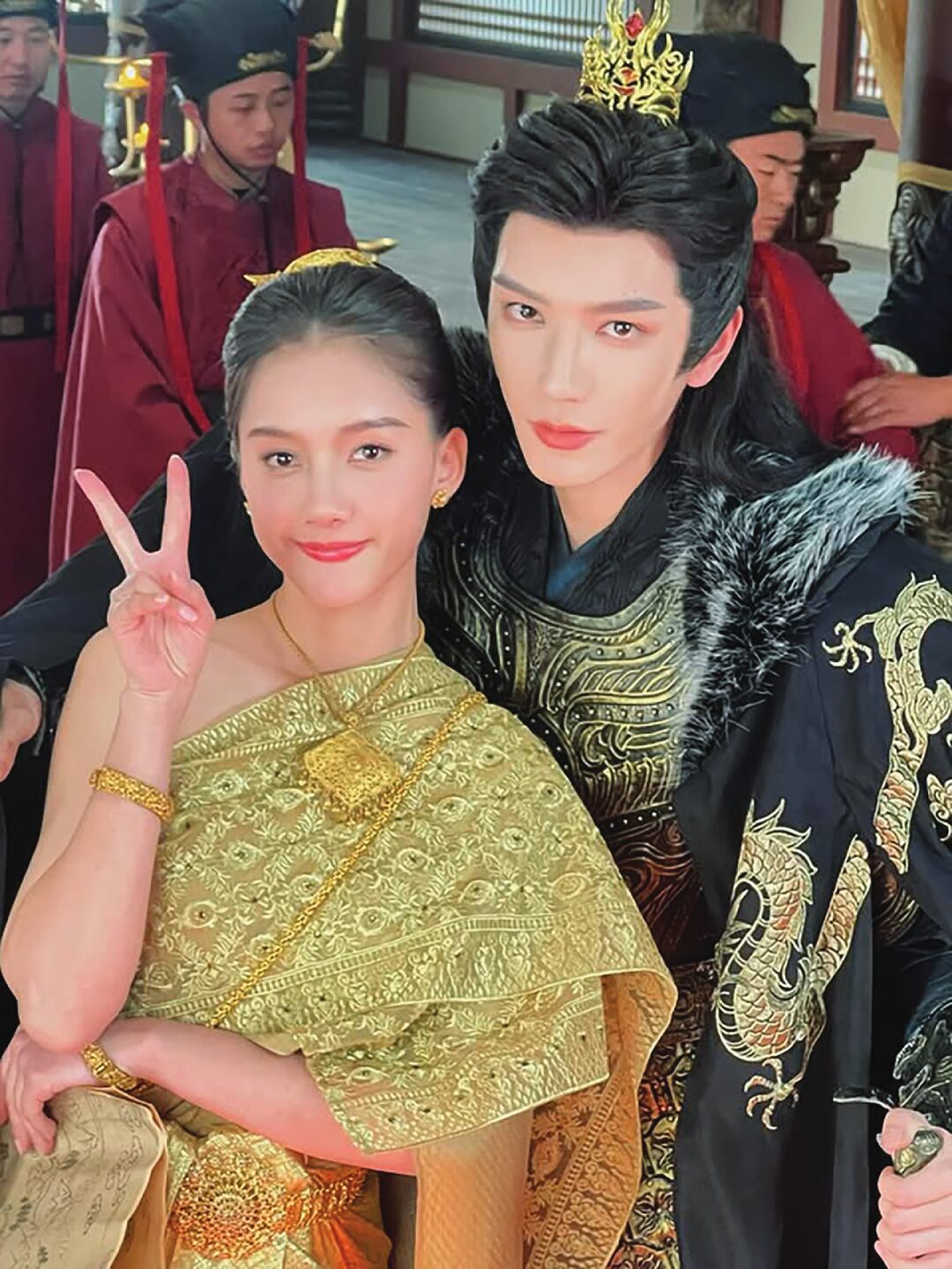 อาทิตย์ใส