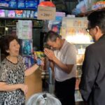 ตลาดดินแดงแตก 'อภิสิทธิ์' นำทีม หาเสียง ช่วย 'ศิริภา อินทรวิเชียร' ชาวบ้านให้กำลังใจ