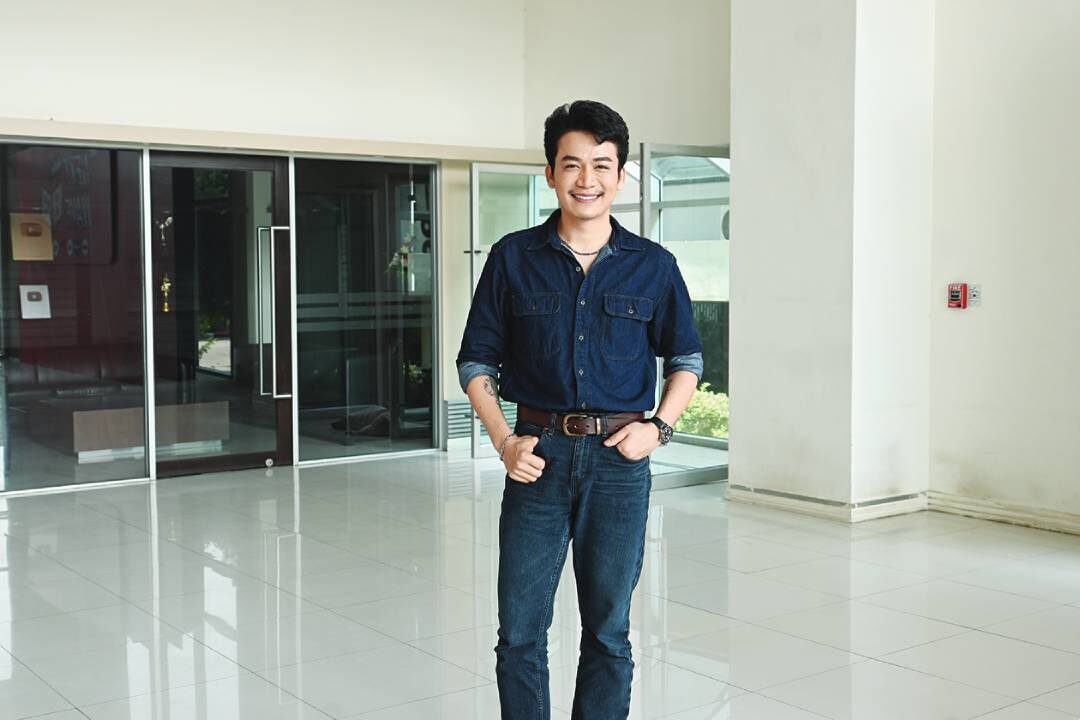 จับกระแสลูกทุ่ง
