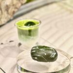 ร้าน Kyo Roll En เสิร์ฟเก๋ ขนมลอยน้ำกลางสวนสวย