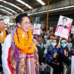 ยศชนัน ไหว้ 'หลวงพ่อพระใส' เจ้าอาวาสอวยพร ขอให้โชคดี วอนขอ สส.พท. 3 เขต เหมายกจังหวัด