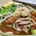 ก๋วยเตี๋ยวเนื้อตลาดชลประทาน เต้าหู้ยี้ฉ่ำ-เอ็นแก้วเปื่อยนุ่ม