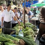 'อนุทิน' ลุยกรุงเก่า หาเสียง ชน 'ธนาธร' กลางตลาดเจ้าพรหม ชาวบ้านหนุน-เชียร์ คัมแบ็ก