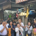 'อนุทิน' ลุยกรุงเก่า หาเสียง ชน 'ธนาธร' กลางตลาดเจ้าพรหม ชาวบ้านหนุน-เชียร์ คัมแบ็ก