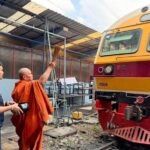 ทำบุญใหญ่ รฟท. นิมนต์หลวงพ่ออ๊อด ทำบุญอุทิศส่วนกุศล เหยื่อเครนถล่มโบกี้รถไฟ