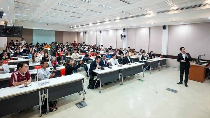 เชนยศชนัน ธรรมศาสตร์