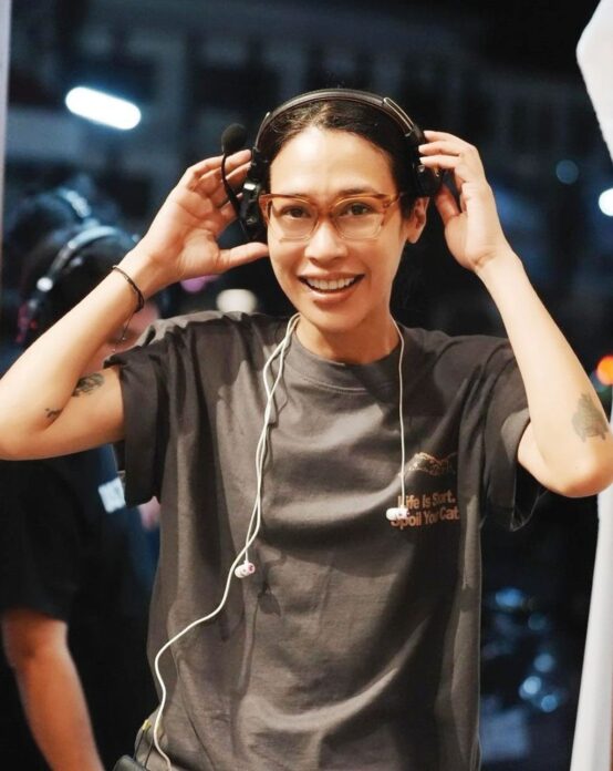 อาทิตย์ใส