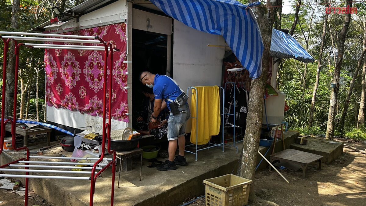 Police Arrest Two Women Selling Drugs to Foreign Tourists at Full Moon Party on Koh Phangan