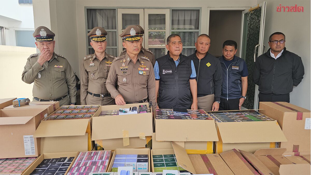 Bust Two E-Cigarette Warehouses, Seize Over Hundred Thousand Pieces Worth Over 30 Million Baht