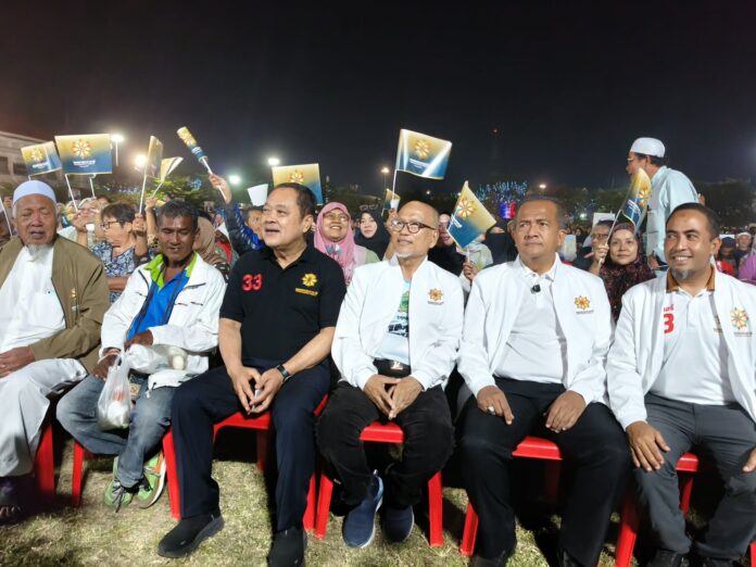 ประชาขาติ วันนอร์ ทวี