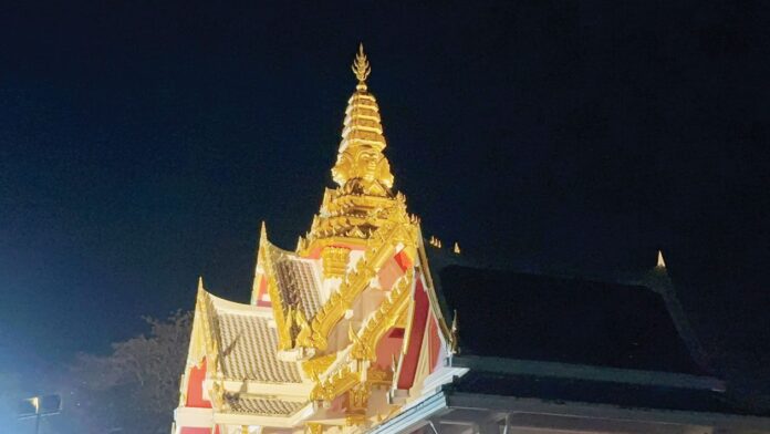 เที่ยววัดวันหยุด