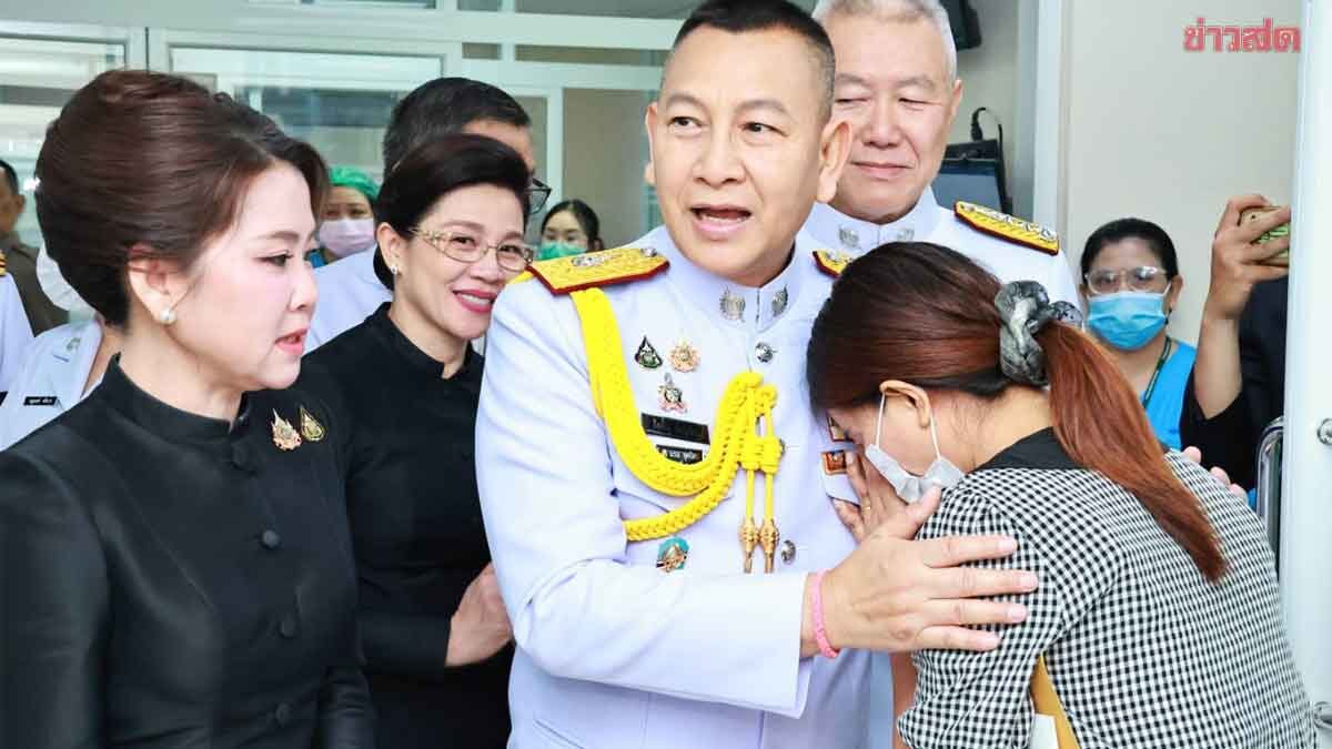 Police Chief Visits and Supports Border Patrol Officer Injured in Thailand-Cambodia Border Duty
