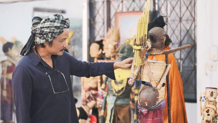 สดจากเยาวชน - 15 ปี บนเส้นทางหุ่นกระติบ