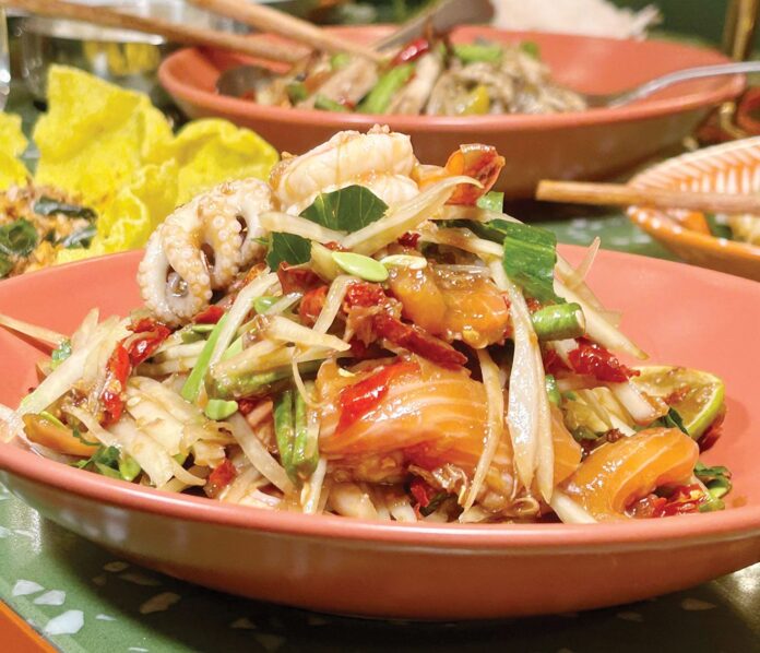 สเลญวน ร้านอีสาน-เวียดนามรสแซ่บ หอมน้ำปลาร้าข้นนัวคั่กๆ 