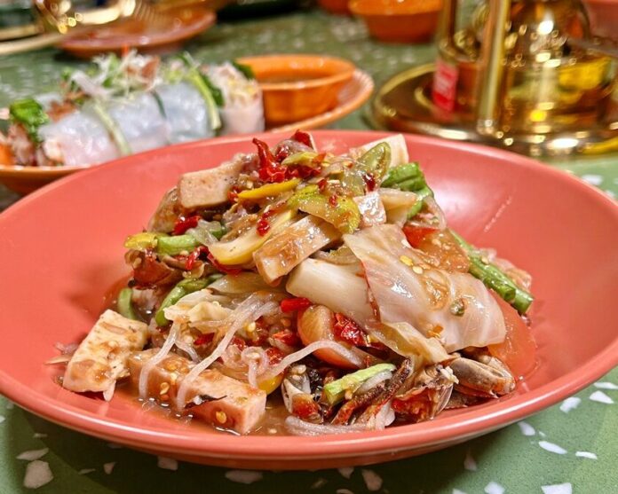 สเลญวน ร้านอีสาน-เวียดนามรสแซ่บ หอมน้ำปลาร้าข้นนัวคั่กๆ 