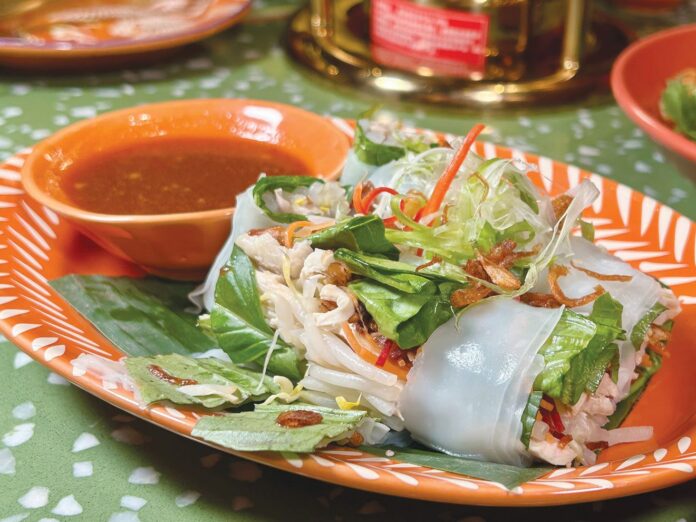 สเลญวน ร้านอีสาน-เวียดนามรสแซ่บ หอมน้ำปลาร้าข้นนัวคั่กๆ 