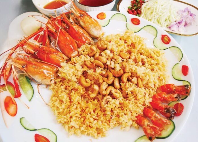 หลากหลายอิ่มอร่อย