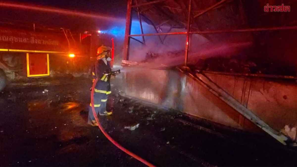 Dramatic Fire at Rubber Cushion Warehouse in Thalang Brings 7 Fire Trucks to Extinguish Blaze
