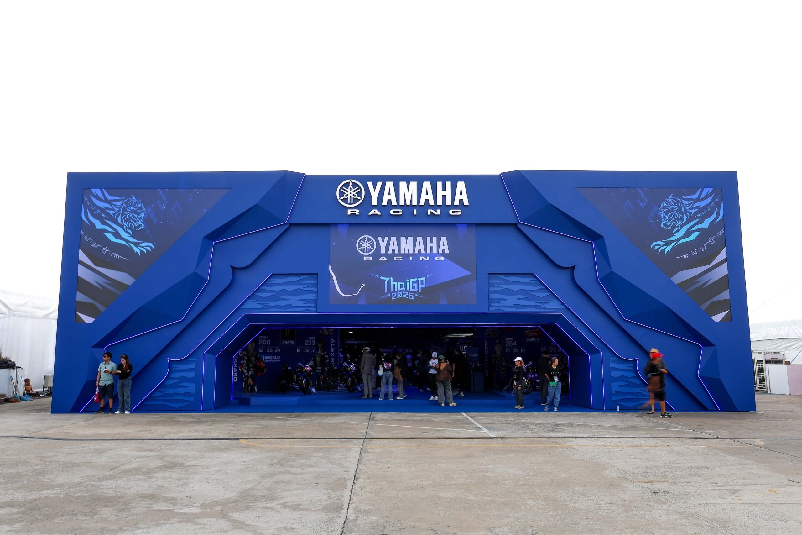 สร้างโดมยักษ์ติดแอร์ “YamahaGP Pavilion” รับแฟน MotoGP ทั่วโลก
