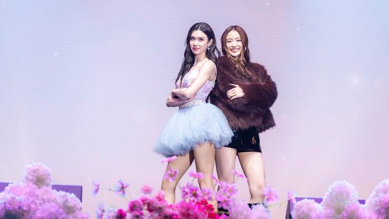 ลีน่า