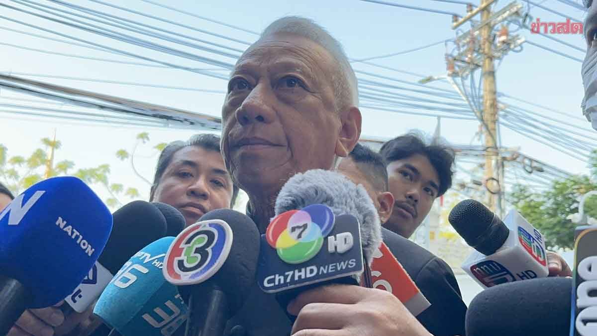 Phiphat Aims to Form Government Coalition, Targeting 300 Seats, Emphasizes Policy Clarity