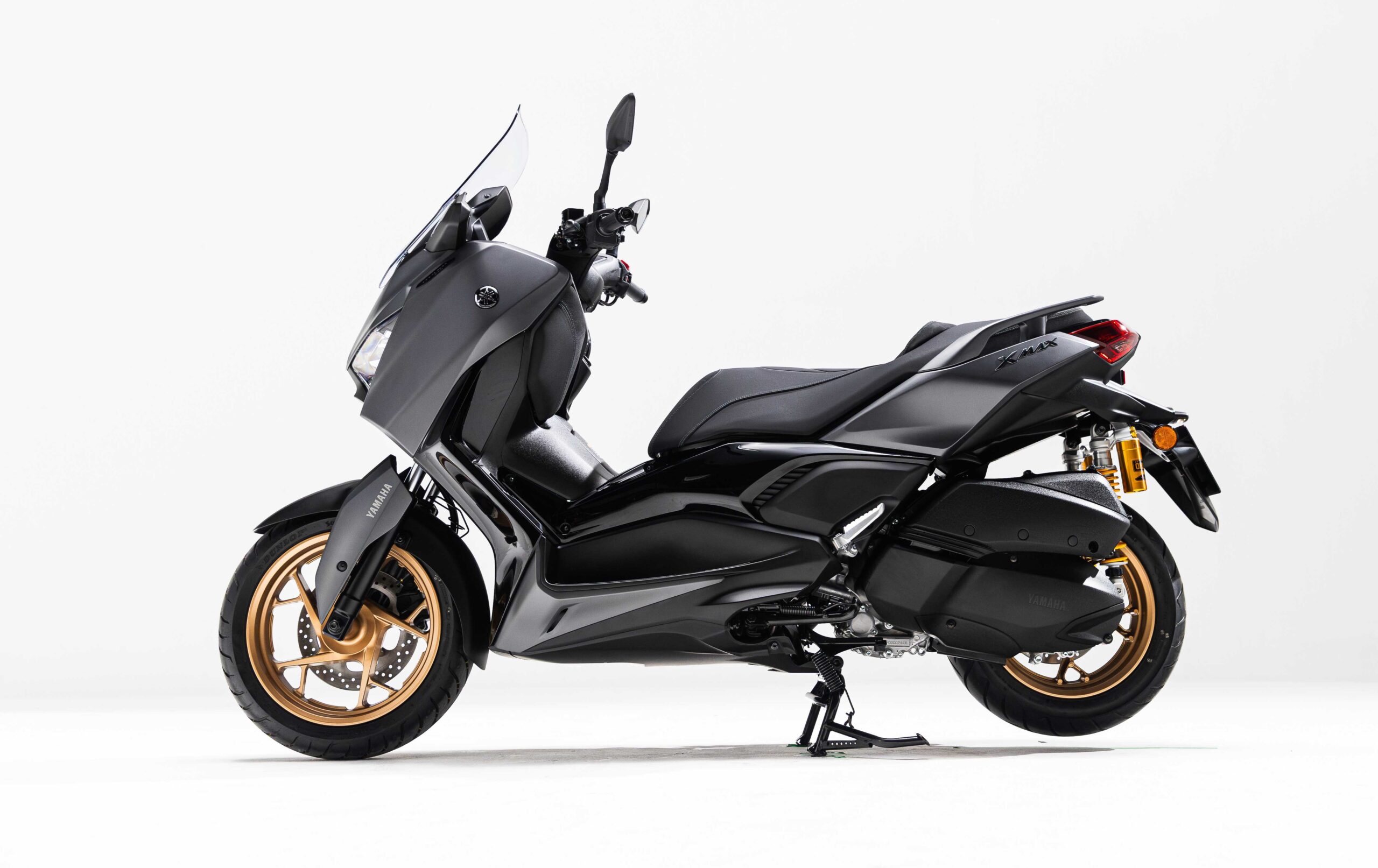 Yamaha Launches XMAX TECH MAX: A Premium Scooter with Distinctive Features