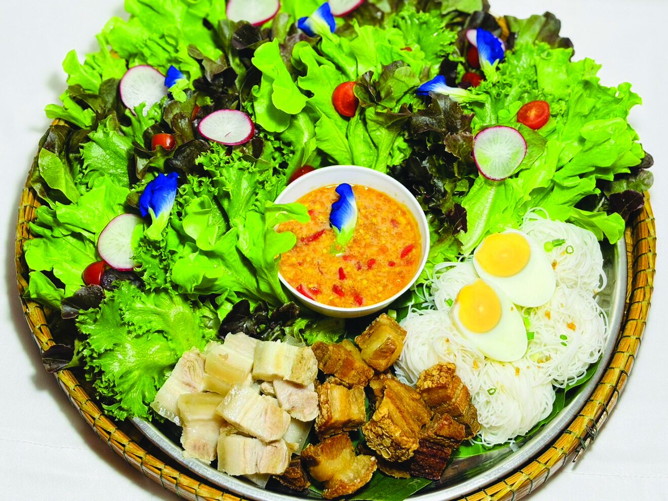 อิ่มอร่อย - ‘ม่านไผ่ สายน้ำ’นครปฐม อร่อยแซ่บ-ครบทุกความสุข