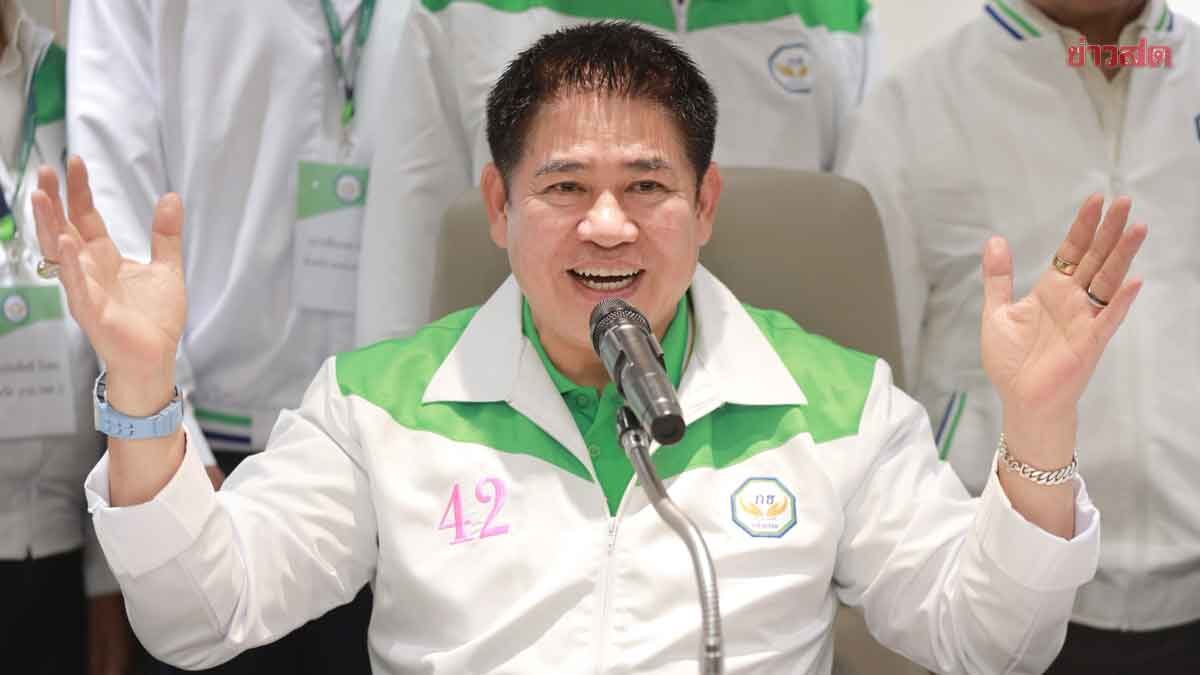 Thammanat Flies to See Northern Lights Tonight, Calls Urgent Meeting Awaiting Bhumjaithai Party Signal