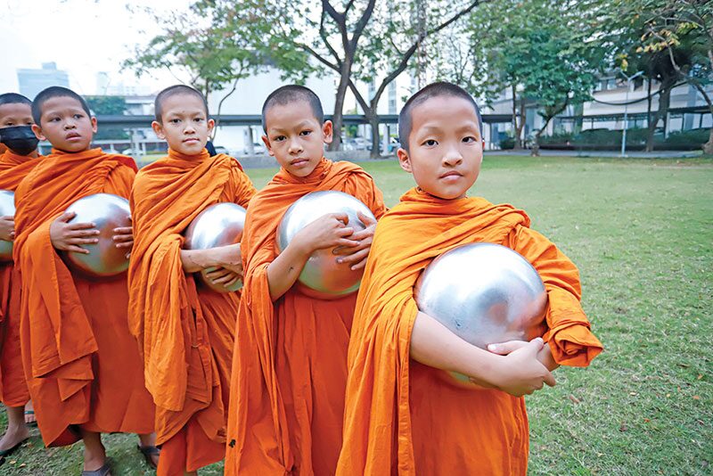 ใส่บาตรหนังสือ ครั้งที่ 17 : 100 วัน พระพันปีหลวงเพื่อปวงชน